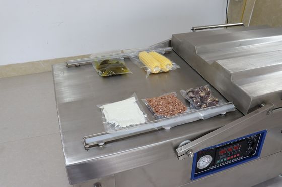 Machine d'emballage sous vide à double chambre pour les fruits de mer, les viandes salées, les poissons secs, le porc, le bœuf et le riz