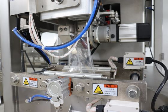 12 têtes 0,8L sécurisée par la chaleur Granule machine d'emballage de nourriture pour animaux de compagnie pour les noix