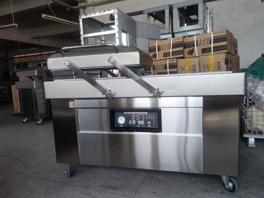 Machine d'emballage sous vide à double chambre pour les fruits de mer, les viandes salées, les poissons secs, le porc, le bœuf et le riz