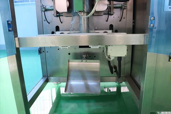 Appareil d'emballage automatique à haute précision 220V de lait de noix de coco en poudre pour 500g