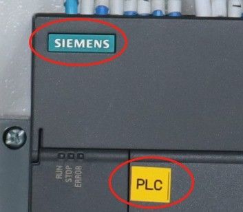 Matériau d'emballage en plastique boîtier en carton entièrement automatique