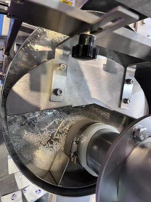 Matériau d'emballage en film plastique Machine automatique d'emballage de cafetières à thé avec revêtement