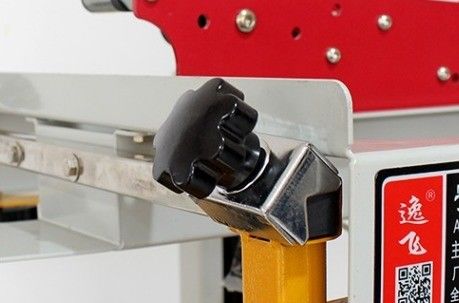 Solution d'emballage sécurisé Sélecteur de boîtier de ceinture latérale et machine de serrage à entraînement électrique