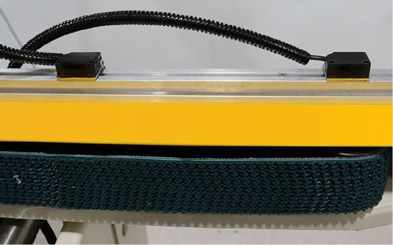 Solution d'emballage sécurisé Sélecteur de boîtier de ceinture latérale et machine de serrage à entraînement électrique
