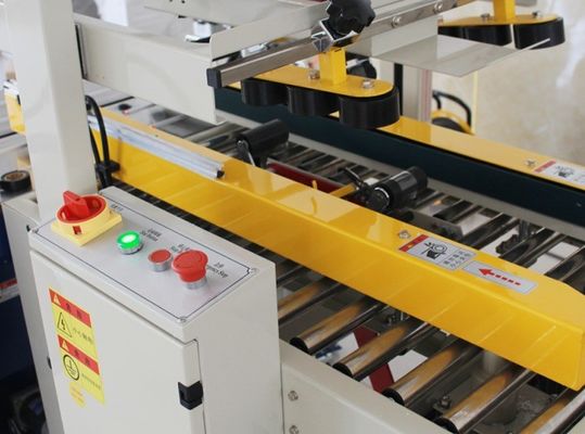 Solution d'emballage sécurisé Sélecteur de boîtier de ceinture latérale et machine de serrage à entraînement électrique