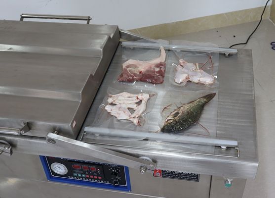 Machine d'emballage sous vide à la peau pour les aliments à base de viande