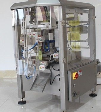Machine d'emballage verticale à sachet de collation automatique pour les copeaux de granules