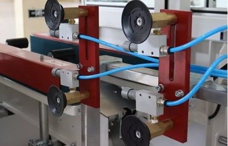 Machine automatique pour le moulage de carton pliant en boîtes ondulées pour les hôtels Capacité 600 kg