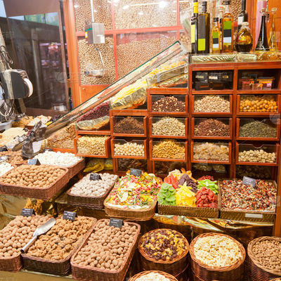 Machine d'emballage à poche debout automatique pour rouleaux de film de champignons secs