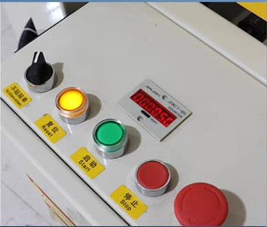 FXJ-4030TDCF Sélecteur et étiqueteur automatique de boîtes de carton pour l'application Hauteur de carton 90-420 mm