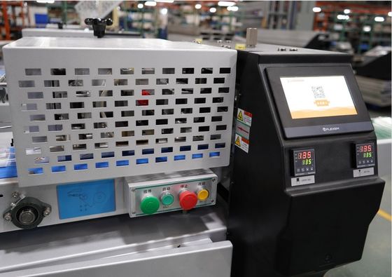Matériau d'emballage Machine d'emballage automatique de papier pour les petits gâteaux