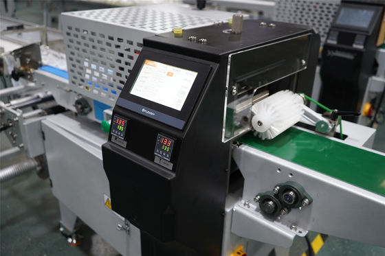 Automatique rouleau d'oeuf carré sirop fabricant de gaufres collation boulanger machine d'emballage avec 220V tension