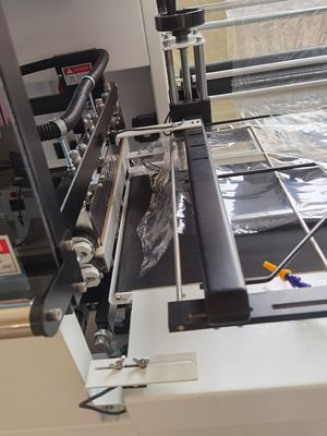 Hauteur maximale d'emballage ≤ 150 mm Machine d'emballage à rétrécissement thermique pour les fruits et légumes