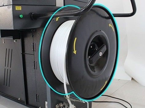 Machine automatique de fixation en PP pour boîte en carton 1000W/10A 3 moteurs