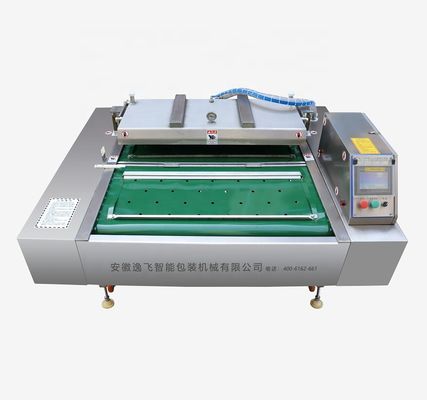 Les emballages en plastique ont besoin d'un scelleur sous vide alimentaire avec ceinture de roulement rotative continue