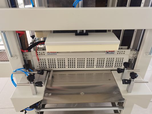 Machine d'emballage à manchon de tunnel thermique à étanchéité thermique de 1400 W pour emballage de boissons