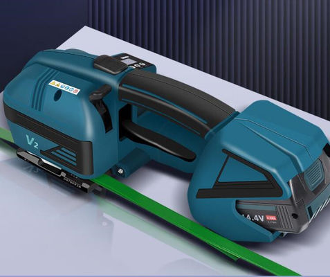 Machine de serrage à batterie électrique portative pour les boissons à bande en plastique PP PET