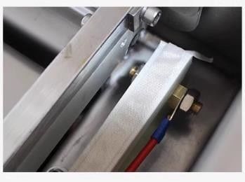 800W puissance d'étanchéité sous vide emballé riz machine d'emballage sous vide en brique de forme automatique pour le riz