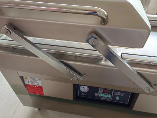 DZ-600/2SB 1500W Machine industrielle automatique d'étanchéité sous vide pour les haricots alimentaires riz poisson