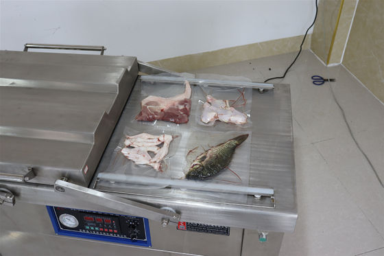 Machine automatique à double chambre à vide pour emballage de viande salée, de poisson sec, de porc, de bœuf et de riz