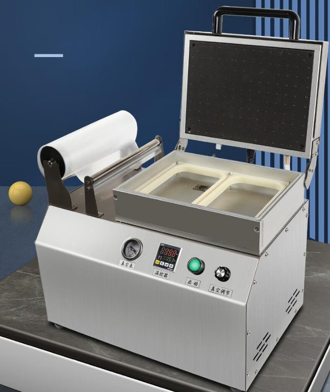 Machine de thermoformage sous vide de fruits de mer à entraînement électrique avec matériau d'emballage en plastique